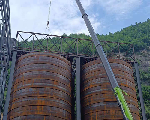 鶴崗骨料鋼板倉項目工地